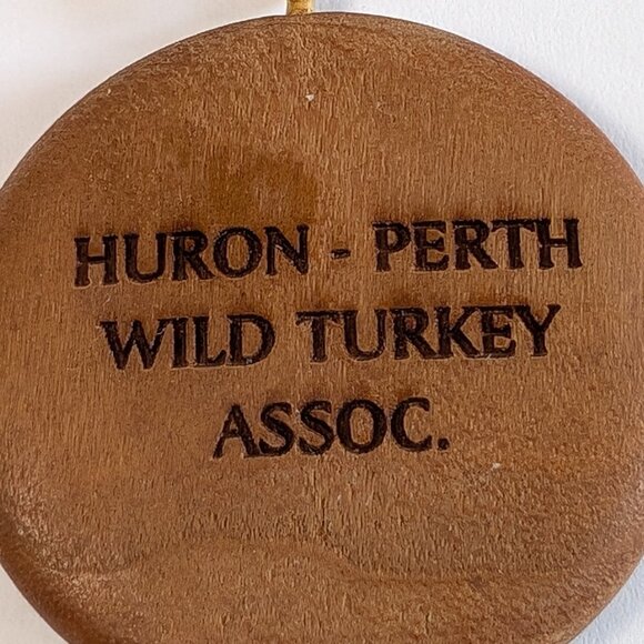 HURON PERTH ONTARIO CANADA TURKEY ASSOCIATION WOOD KEYCHAIN CANADIAN BIRD HUNTER - Picture 12 of 12